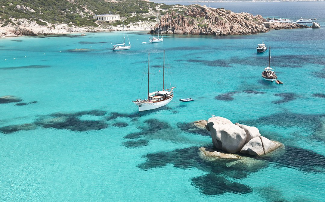 Acque cristalline dell'Arcipelago di La Maddalena